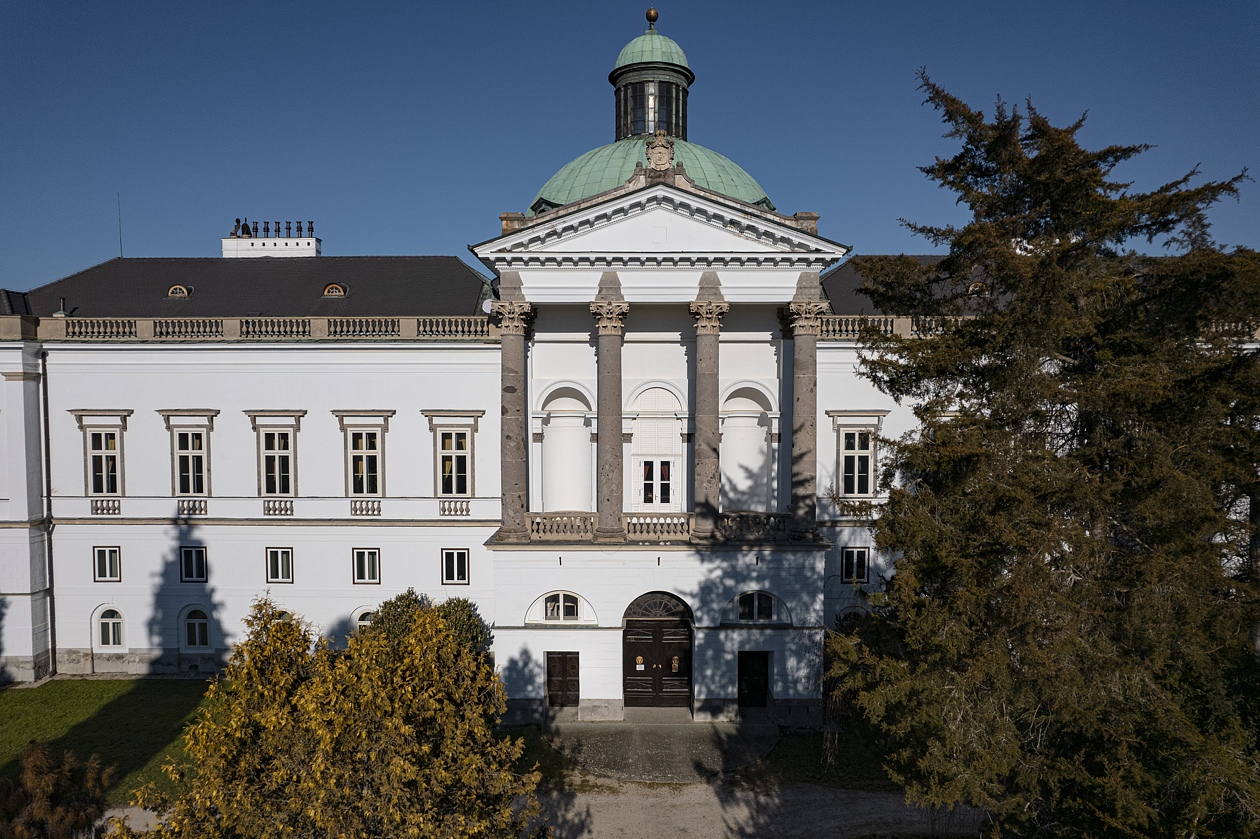 Hotel Zámok Topoľčianky in Topoľčianky, Slovakia